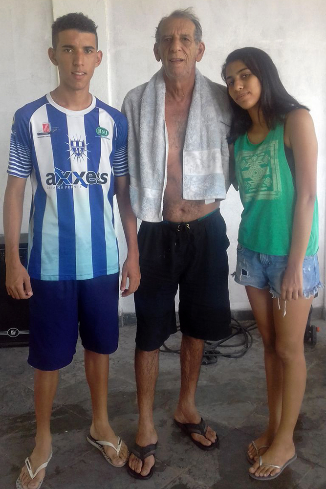 Aderbal Lana tornou o São Raimundo tri estadual e da Copa Norte, vice da Série C e sete anos na Série B Aderbal Lana trabalha como treinador desde 1979