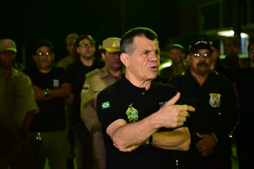 O vice-governador e secret&aacute;rio Bosco Saraiva acompanha de perto a opera&ccedil;&atilde;o Interior Seguro em Coari