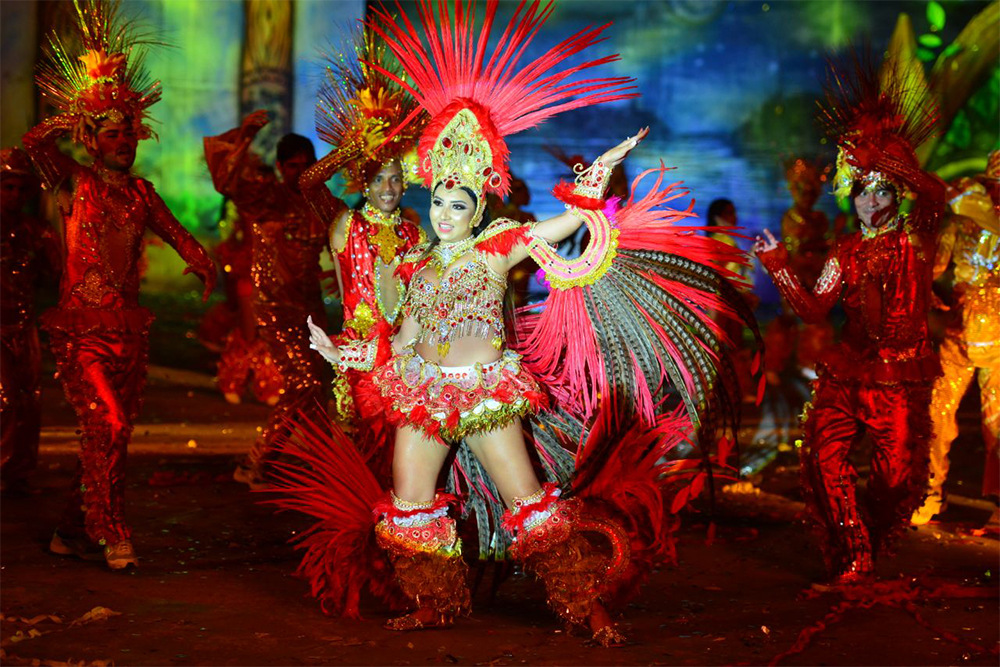 Apresentação da Ciranda Tradicional no Festival de Cirandas de Manacapuru Ciranda Tradicional do Festival de Cirandas de Manacapuru