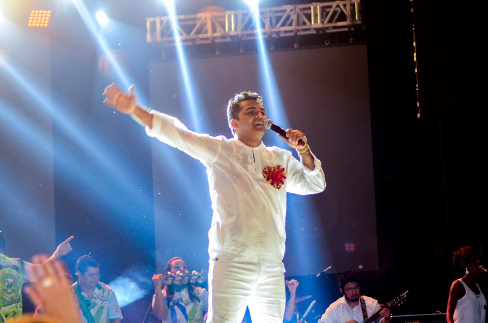 Uma das surpresas da noite será a participação do pai de Israel, Carlos Paulain, na abertura do show. Uma das surpresas da noite será a participação do pai de Israel, Carlos Paulain, na abertura do show.