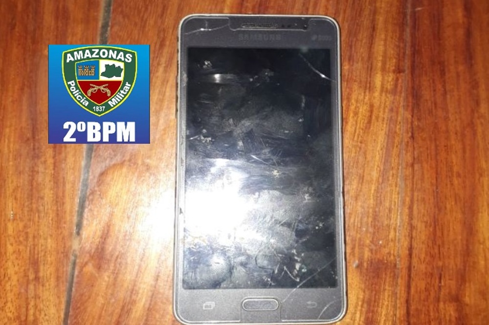 Roubo de celular por adolescentes Roubo de celular por adolescentes