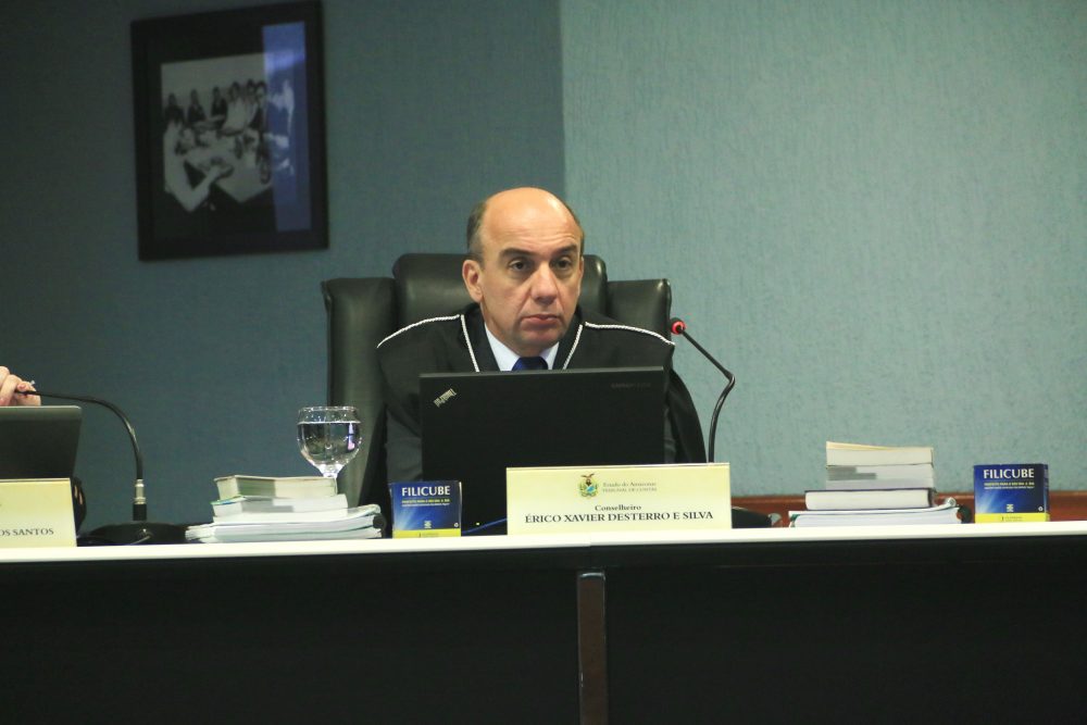 Érico Desterro suspendeu o processo seletivo Érico Desterro suspendeu o processo seletivo