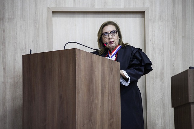 Joana dos Santos Meirelles é empossada desembargadora do TJAM após 28 anos  na magistratura - Portal do Marcos Santos