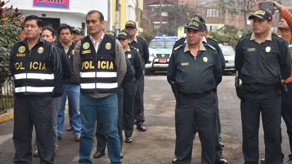 Confronto entre narcotraficantes e policiais deixou 11 feridos Confronto entre narcotraficantes e policiais deixou 11 feridos