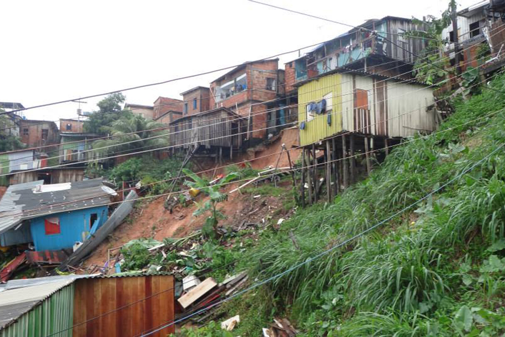 Quase 4 milhões de pessoas vivem em áreas de risco no Brasil