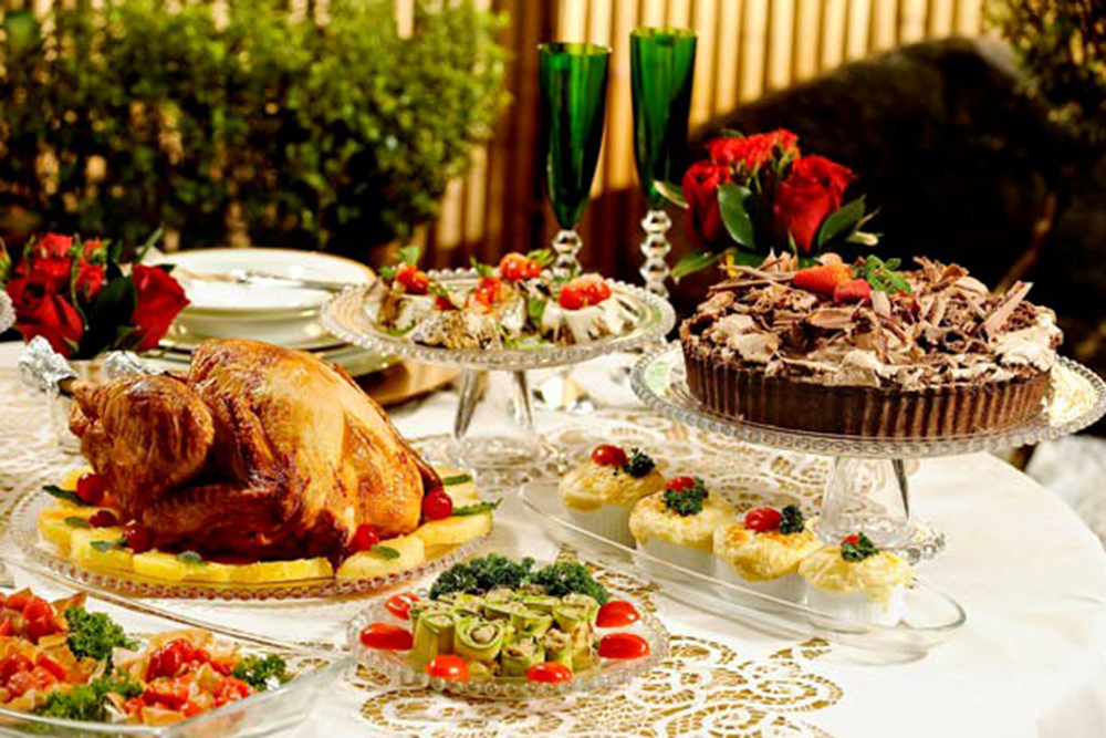 Confira cinco dicas para montar uma mesa de Natal elegante e acolhedora Confira cinco dicas para montar uma mesa de Natal elegante e acolhedora