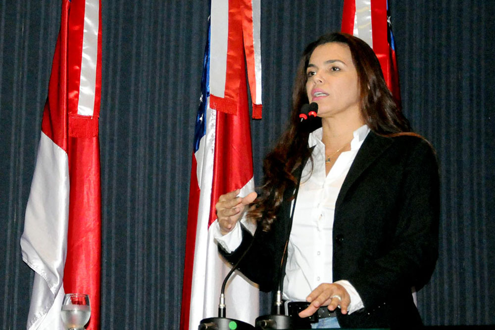 Alessandra Campêlo quer grupo de trabalho para estudar redução do ICMS Alessandra Campêlo quer grupo de trabalho para estudar redução do ICMS