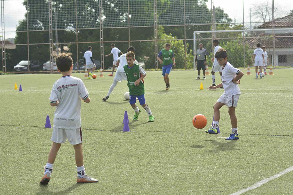 Inscrições abertas! Aulas gratuitas de futebol para crianças e