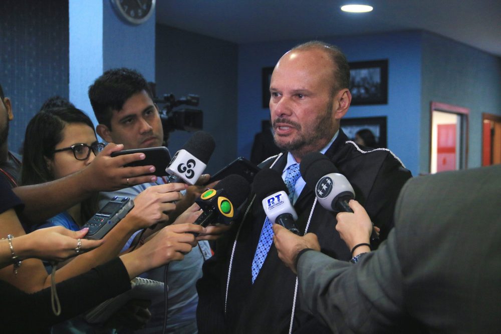 Pol&ecirc;mica: TCE, MPAM e Estado