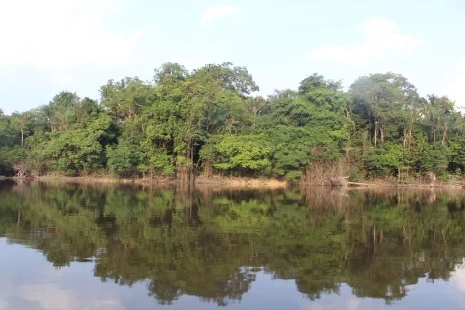 Bote vira e turista desaparece nas &aacute;guas do rio Acari, no interior do Amazonas