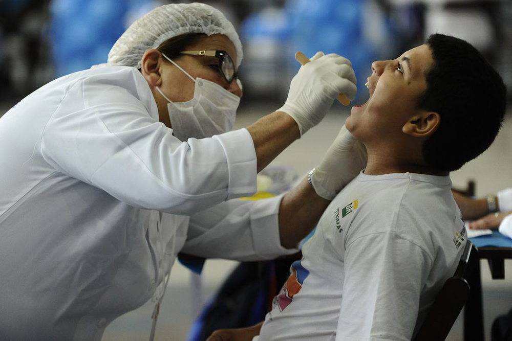Governo prev&ecirc; entrega de mais 400 unidades odontol&oacute;gicas m&oacute;veis at&eacute; mar&ccedil;o