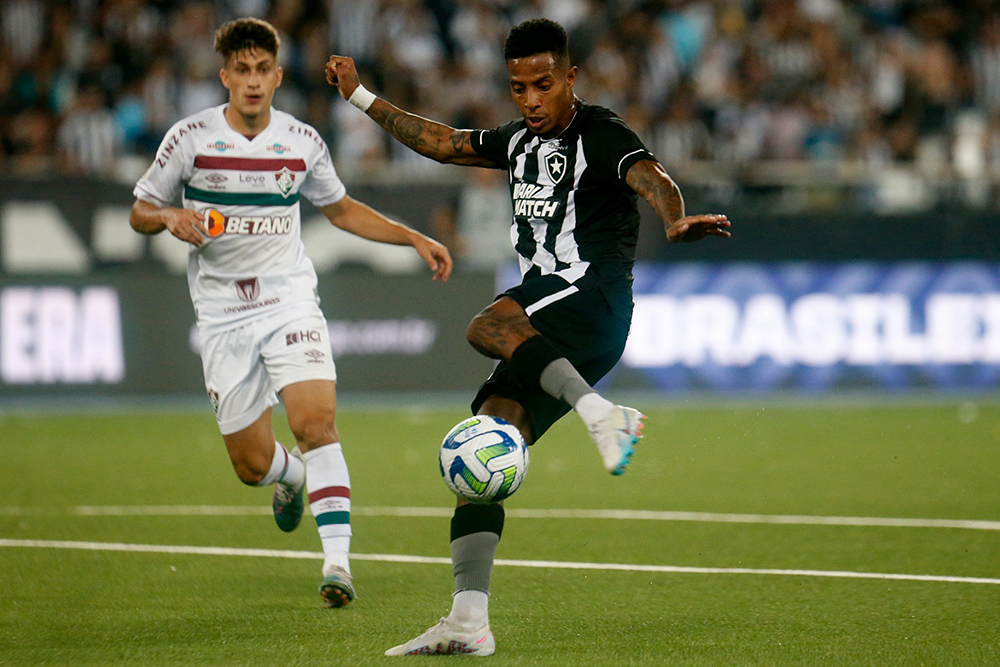 Em jogo morno, São Paulo fica no 0 x 0 com o líder Botafogo