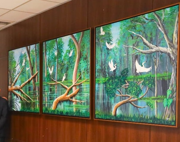 Artista pl&aacute;stico parintinense realiza palestra em Manaus
