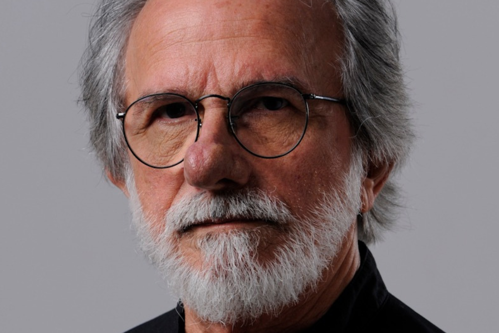 Escritor Paes Loureiro concorre a dois prêmios pela Associação Brasileira de Críticos de Arte Escritor Paes Loureiro concorre a dois prêmios pela Associação Brasileira de Críticos de Arte