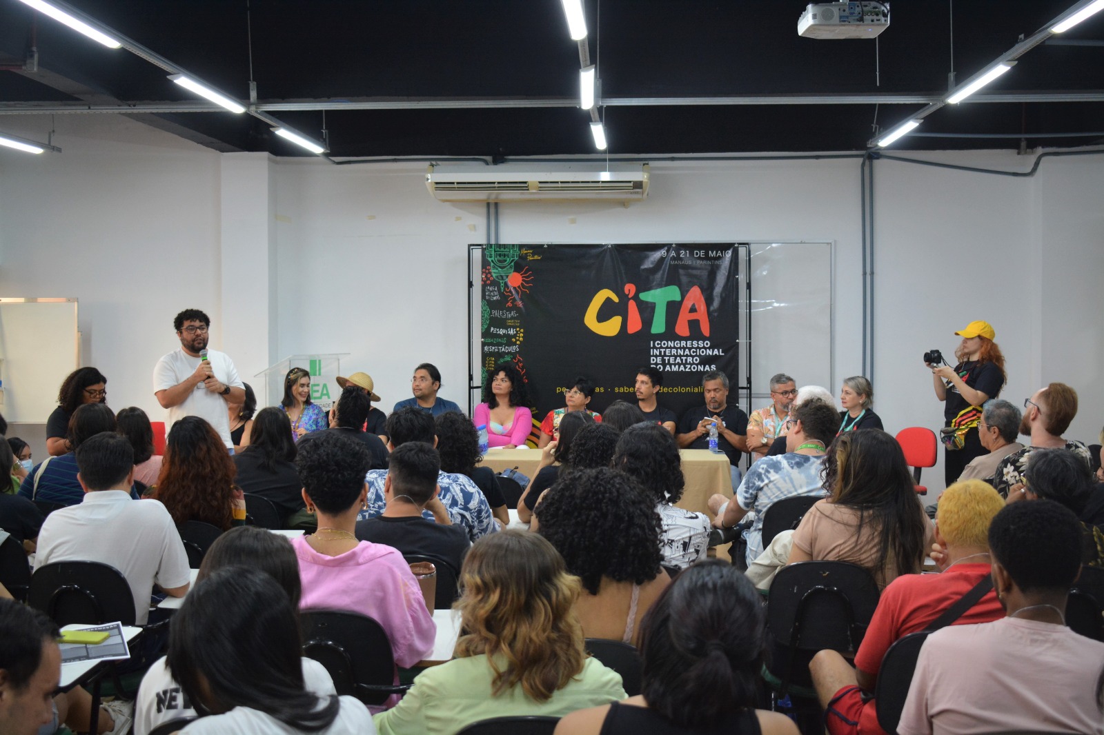 UEA re&uacute;ne especialistas no 1&ordm; Congresso Internacional de Teatro