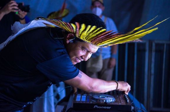 DJ Eric Terena se junta a Garantido e Caprichoso no Arena Planeta Boi