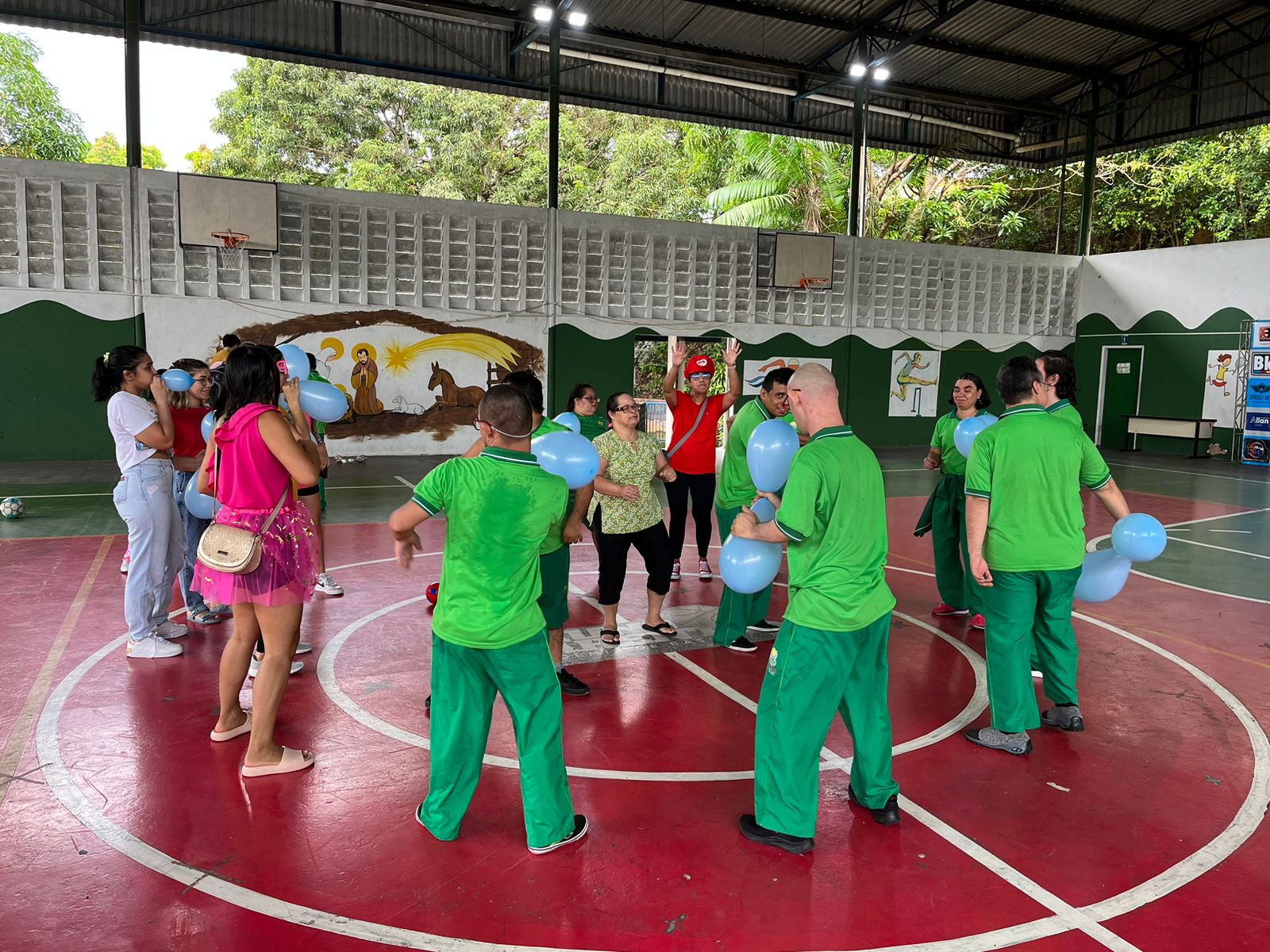 Estudantes de Medicina realizam ação social na Apae Manaus Estudantes de Medicina realizam ação social na Apae Manaus