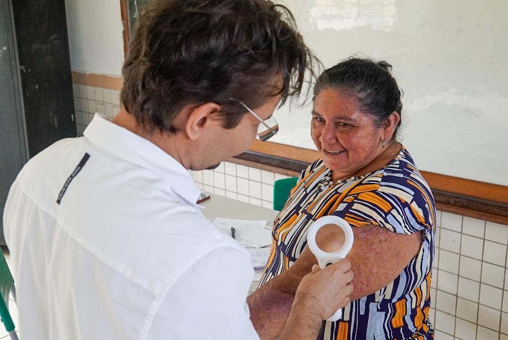 A&ccedil;&atilde;o com m&eacute;dicos especialistas beneficia centenas de moradores em Parintins
