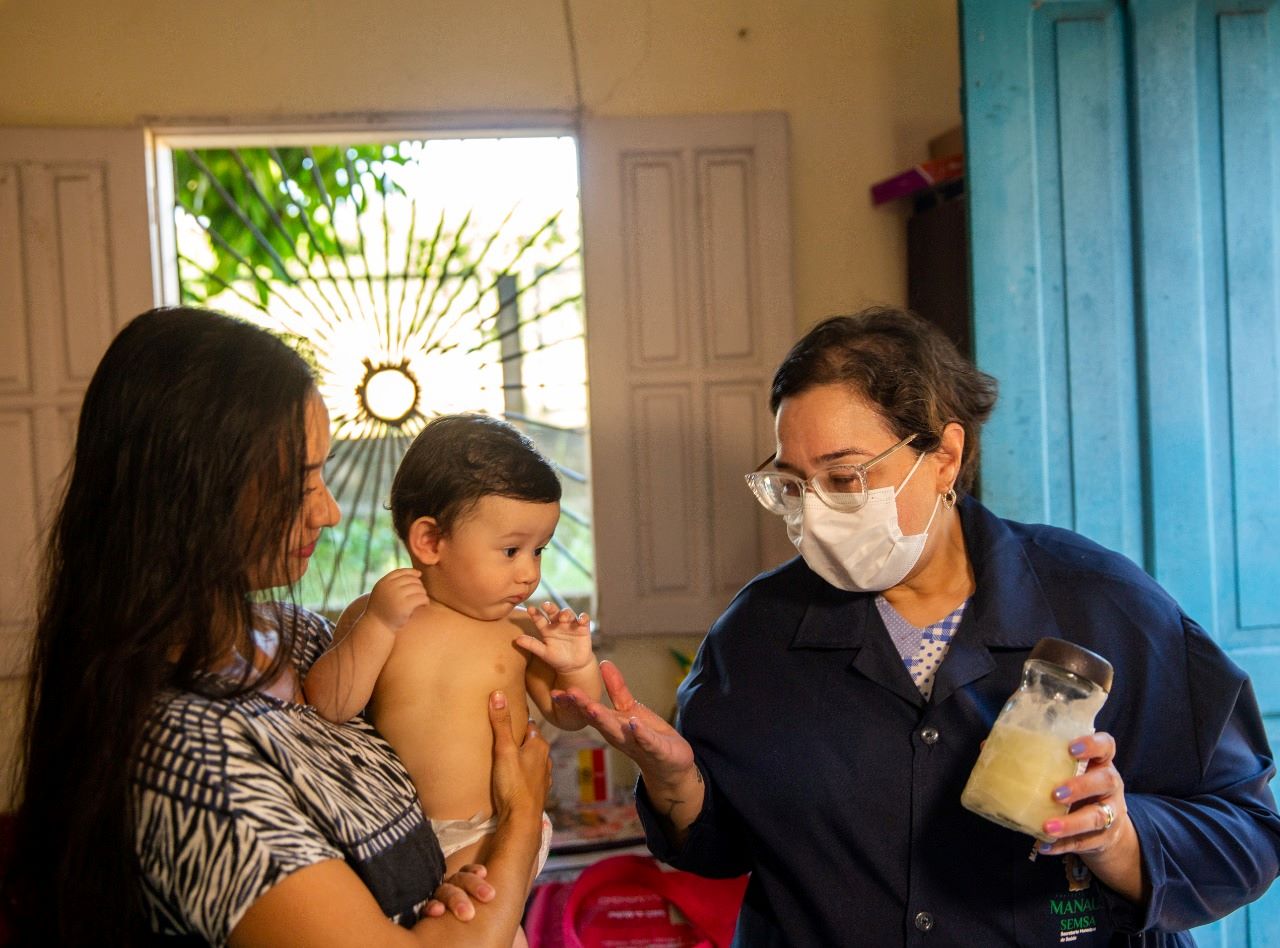 Maternidade incentiva doação de leite humano para bebês não amamentados pelas mães Maternidade incentiva doação de leite humano para bebês não amamentados pelas mães