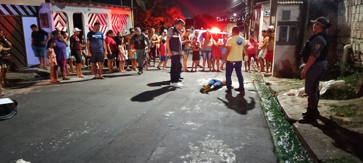 Adolescente é morto com três tiros no São José Adolescente é morto com três tiros no São José