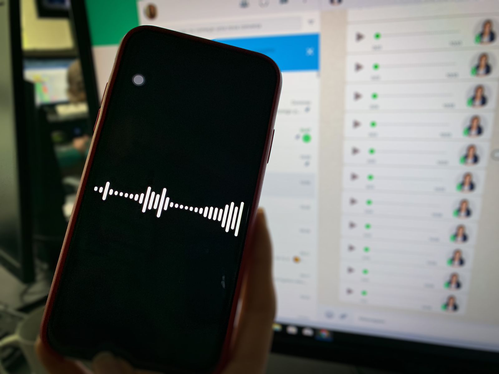 Alerta de golpe: criminosos usam intelig&ecirc;ncia artificial para imitar a voz de pessoas