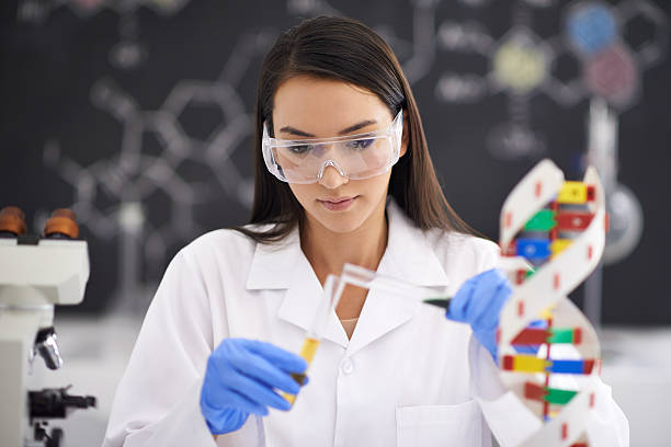 Ufam divulga 49 vagas para mestrado e doutorado em Química Ufam divulga 49 vagas para mestrado e doutorado em Química