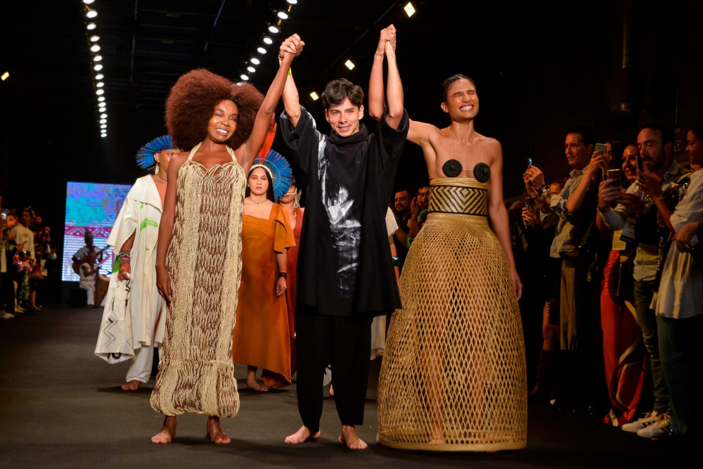 Conheça trabalhos que levam a moda indígena da Amazônia para o mundo Conheça trabalhos que levam a moda indígena da Amazônia para o mundo