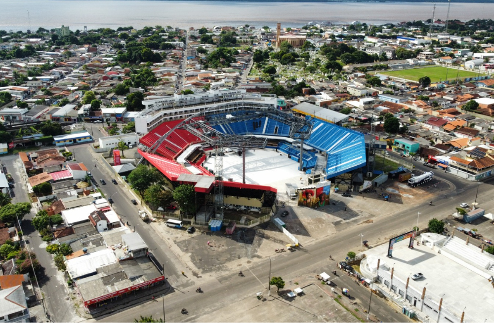 Governo intensifica reforma e manutenção do Bumbódromo de Parintins Governo intensifica reforma e manutenção do Bumbódromo de Parintins
