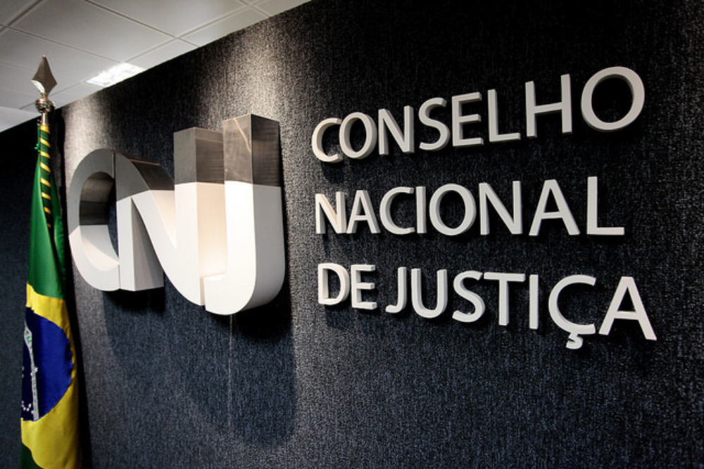 CNJ proíbe pagamento retroativo de benefícios a juízes e servidores do Judiciário CNJ proíbe pagamento retroativo de benefícios a juízes e servidores do Judiciário