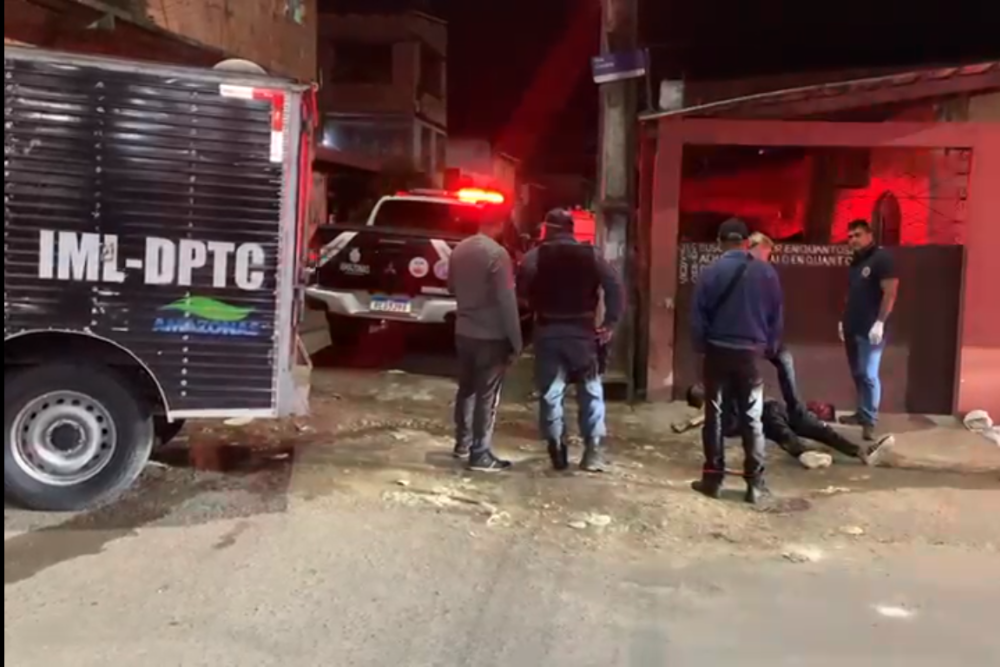 Homem &eacute; executado a tiros na comunidade Fazendinha 