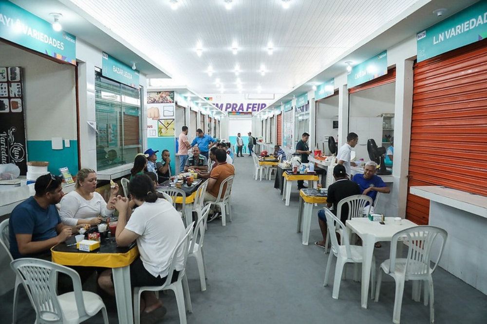 Feiras e mercados de Manaus têm novo padrão de modernização, destaca prefeito Feiras e mercados de Manaus têm novo padrão de modernização, destaca prefeito