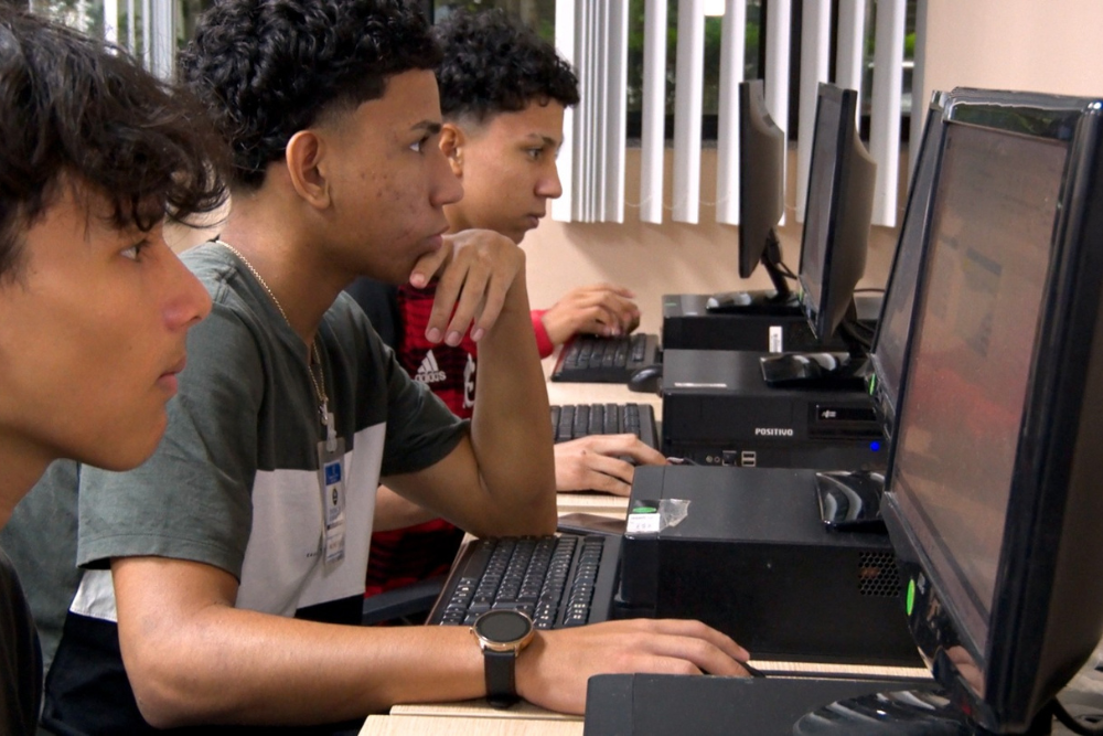 Escola do Legislativo abre vagas para inform&aacute;tica b&aacute;sica e avan&ccedil;ada em Manaus