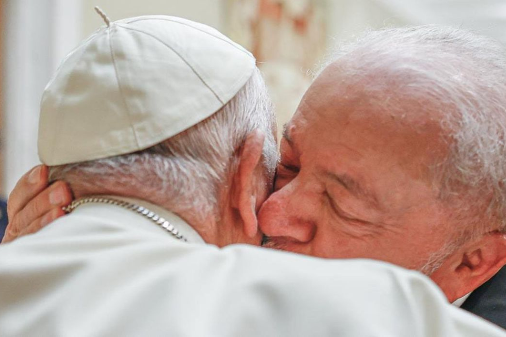 Lula e papa Francisco se encontram no Vaticano Lula e papa Francisco se encontram no Vaticano