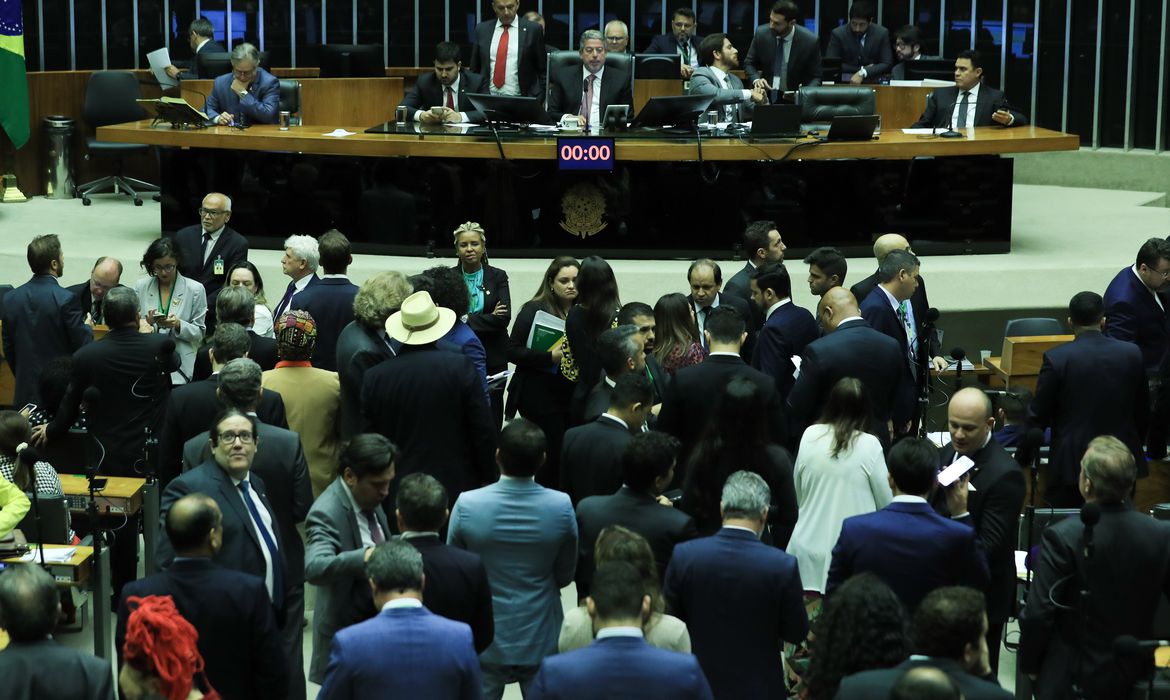 Câmara dos Deputados aprova MP da Reestruturação dos Ministérios Câmara dos Deputados aprova MP da Reestruturação dos Ministérios