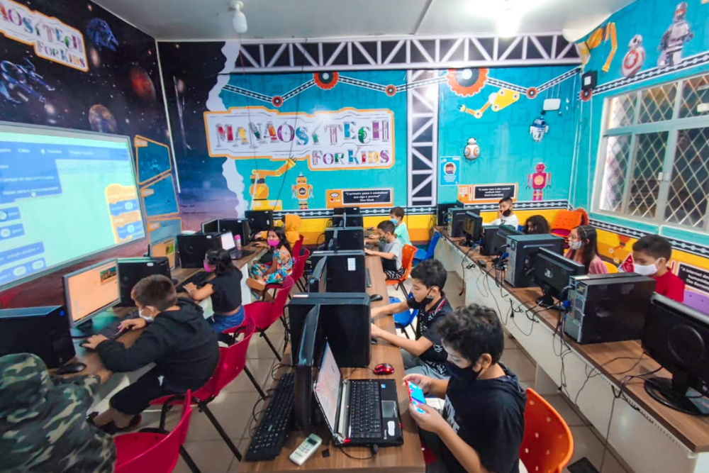 Escola abre oficinas de criação de Games e de Robôs inspiradas nos bumbás  Caprichoso e Garantido - Portal do Marcos Santos