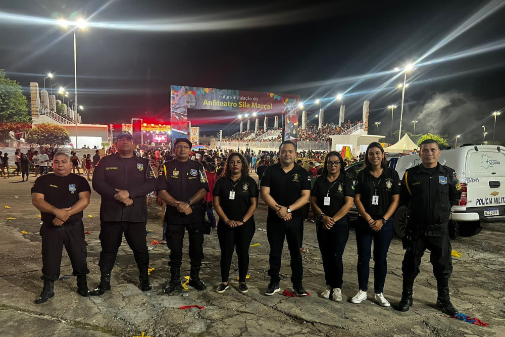 Em Parintins, transporte e presença de crianças e adolescentes em festival são fiscalizados Em Parintins, transporte e presença de crianças e adolescentes em festival são fiscalizados
