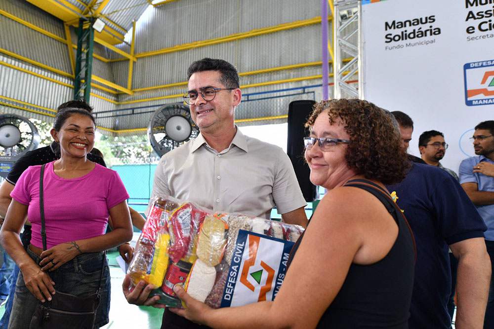 Mais de 250 kits de assistência humanitária são entregues às famílias afetadas por chuvas Mais de 250 kits de assistência humanitária são entregues às famílias afetadas por chuvas