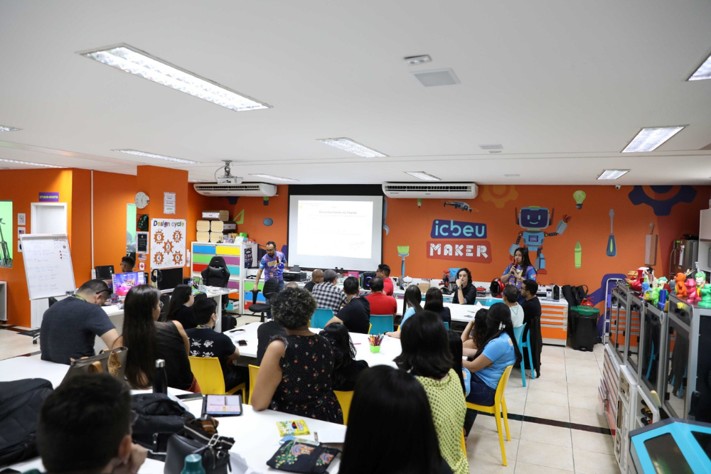 Professores da rede estadual recebem curso sobre linguagem de programa&ccedil;&atilde;o