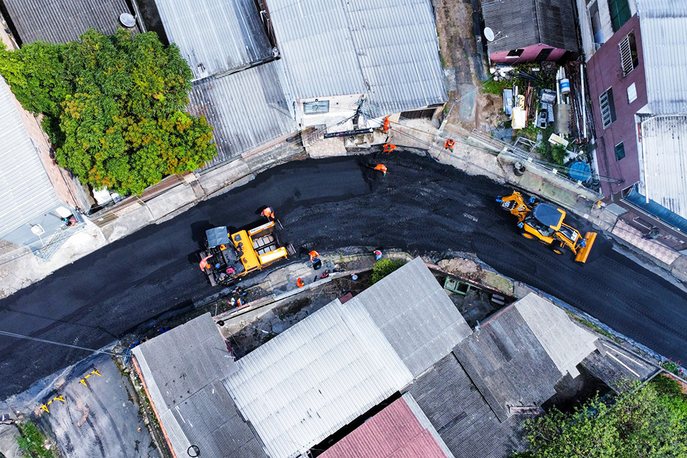 Bairro Alvorada tem mais vias recapeadas pelo programa 'Asfalta Manaus' Bairro Alvorada tem mais vias recapeadas pelo programa 'Asfalta Manaus'