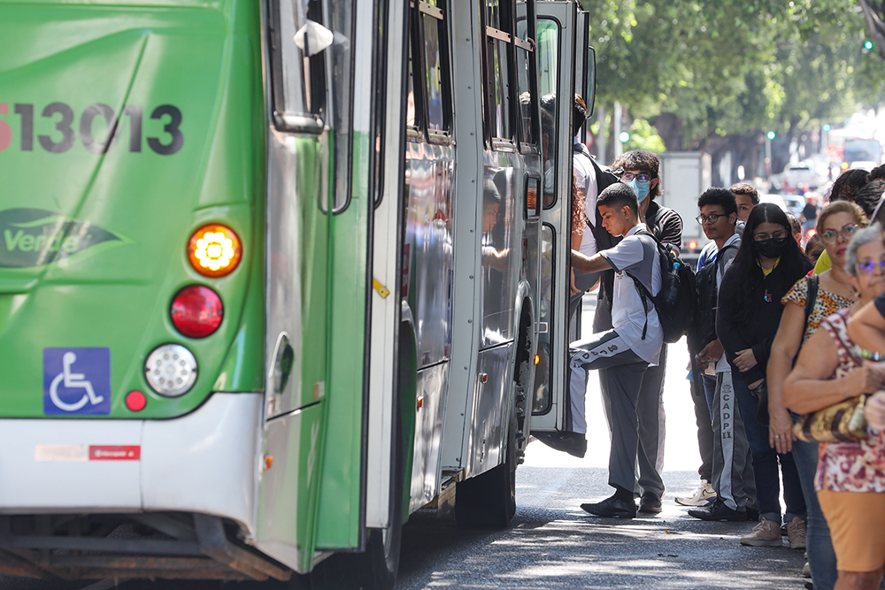 Vereador sugere passe livre aos estudantes do Programa Bolsa Universidade