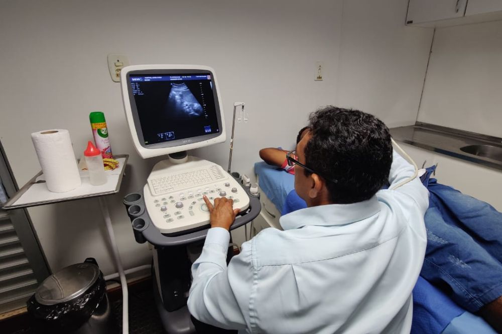 Popula&ccedil;&atilde;o do Tracaj&aacute; enaltece a&ccedil;&atilde;o com m&eacute;dicos especialistas da Prefeitura de Parintins