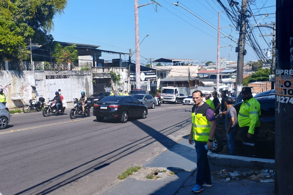 Operação Calçada Livre garante mais acessibilidade e segurança nas ruas da zona Sul Operação Calçada Livre garante mais acessibilidade e segurança nas ruas da zona Sul