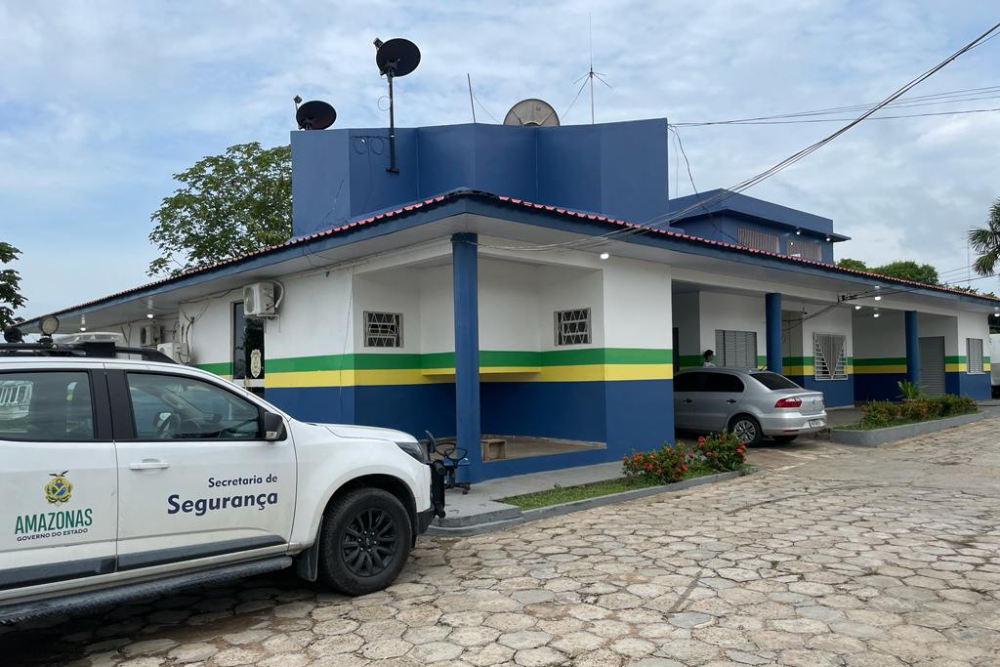 Homem que se passava por médico é preso em Coari Homem que se passava por médico é preso em Coari