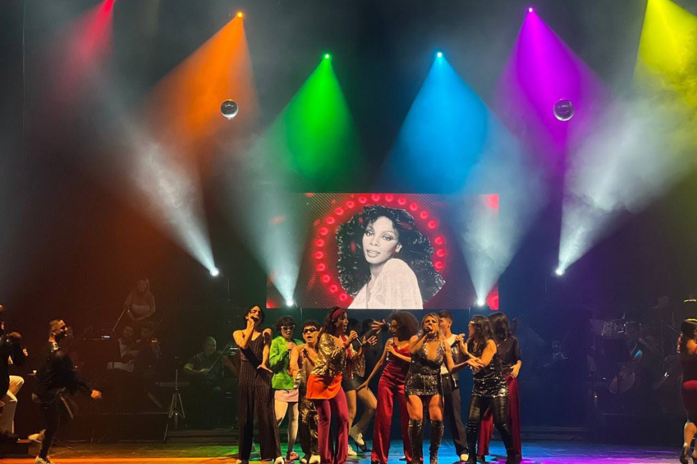 Estreia do espetáculo 'Divaland' exalta a diversidade no palco do Teatro Amazonas Estreia do espetáculo 'Divaland' exalta a diversidade no palco do Teatro Amazonas