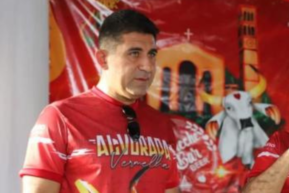 Elci Simões assume como novo diretor jurídico e Sylma Cintra nova diretora social do Garantido Elci Simões assume como novo diretor jurídico e Sylma Cintra nova diretora social do Garantido