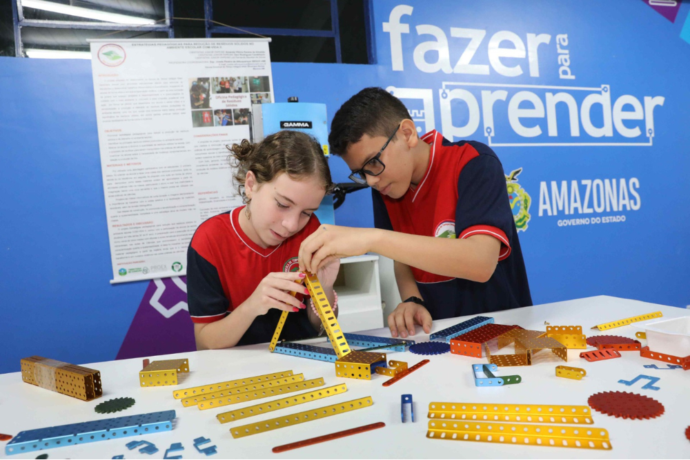 Escola do Amazonas vai receber materiais de robótica da Positivo, LEGO e Disney Escola do Amazonas vai receber materiais de robótica da Positivo, LEGO e Disney