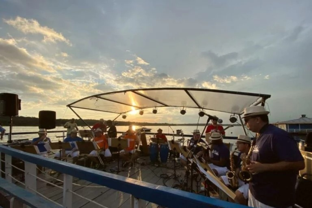 Jazz no Flutuante: Orquestra de Beiradão do Amazonas é atração nesta sexta Jazz no Flutuante: Orquestra de Beiradão do Amazonas é atração nesta sexta