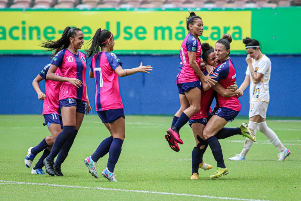 Patrocínio do Governo impulsiona futebol feminino para competições nacionais Patrocínio do Governo impulsiona futebol feminino para competições nacionais