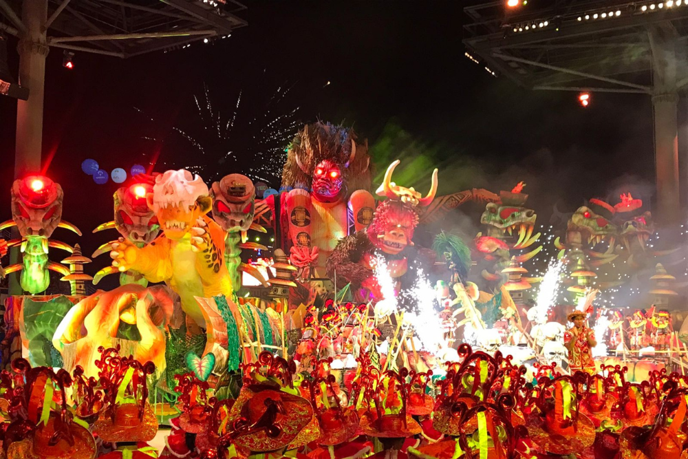 Garantido canta sua história em show de emoção na última noite no Bumbódromo Garantido canta sua história em show de emoção na última noite no Bumbódromo