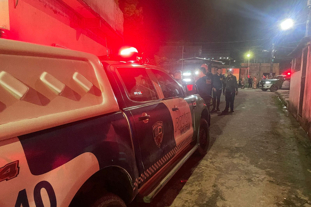 Criminosos invadem casa e executam homem na frente da irm&atilde; na Col&ocirc;nia Terra Nova